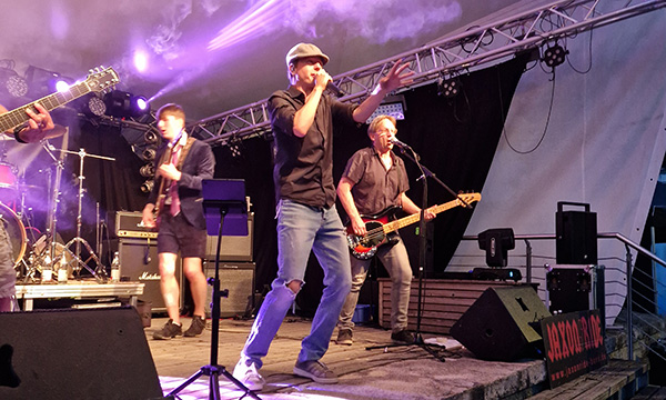 Rock-fpr-little-hoeroes-Helfen-mit-Musik-05