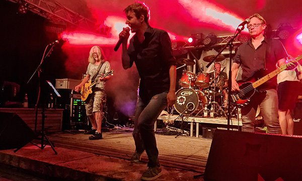 Rock-fpr-little-hoeroes-Helfen-mit-Musik-07